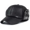 Gorra de cuero con orejeras